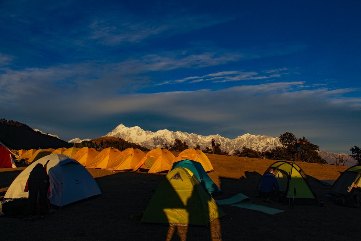 moderate treks in himalayas justwravel