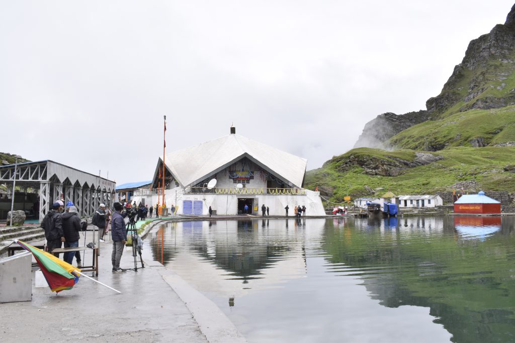 Best summer treks
valley of flowers