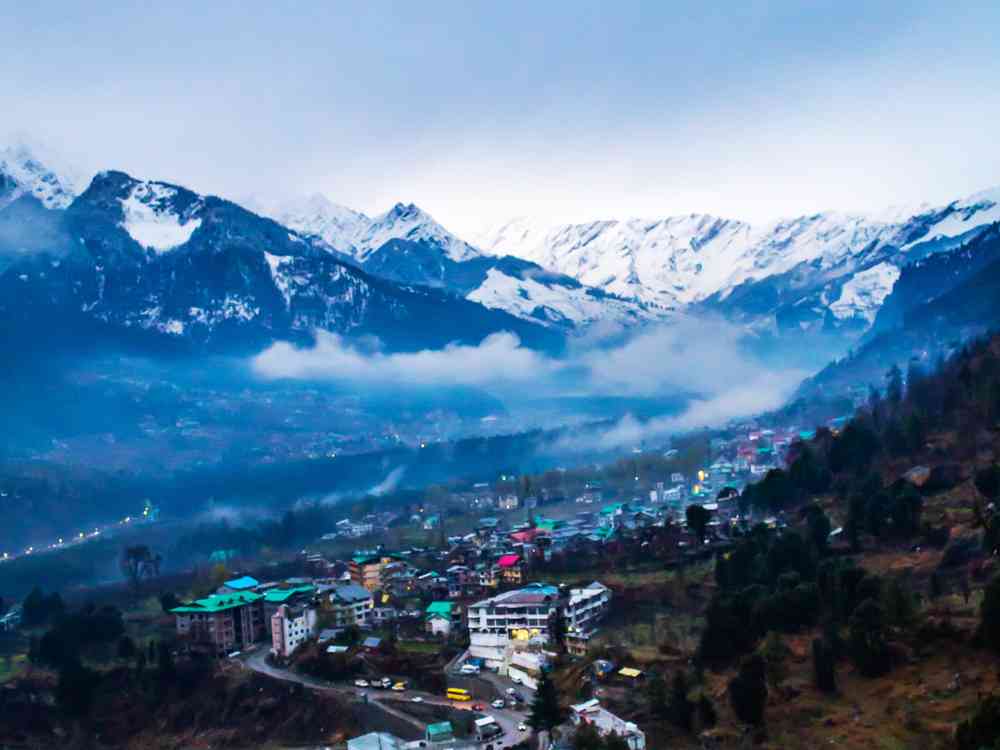 Bird eye's view of Manali