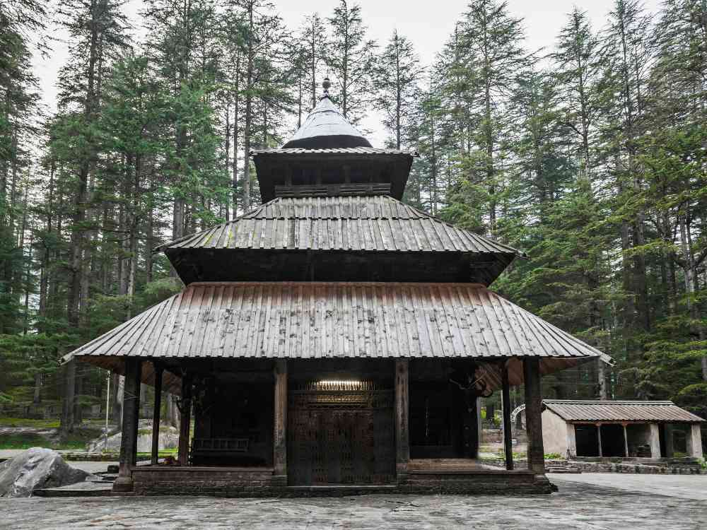 Old Manali temple
