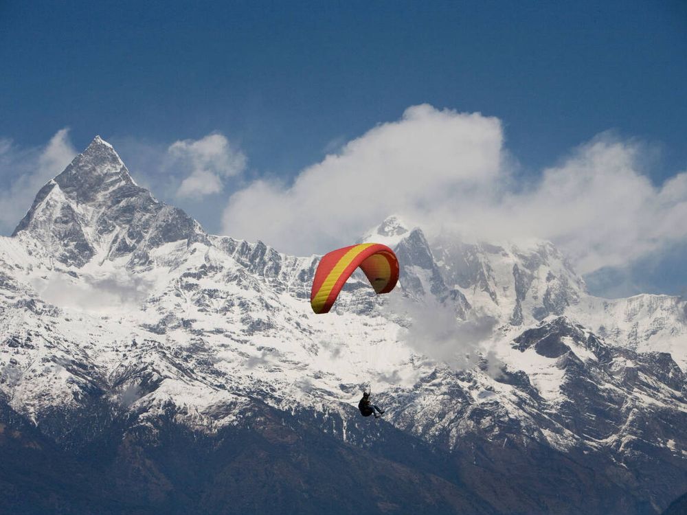Paragliding, Annapurna region, Himalayas, Pokhara, Nepal