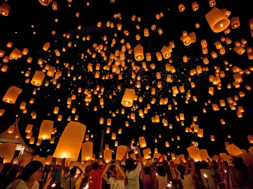 Yi Peng Lantern Festival
