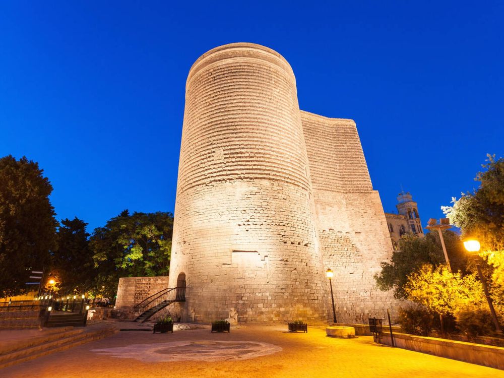Maiden Tower (Giz Galasi)