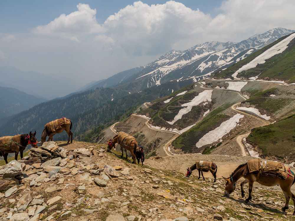 offbeat places in Kashmir