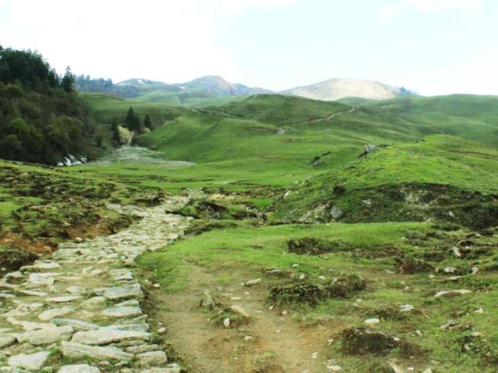 Dayara Bugyal trek route