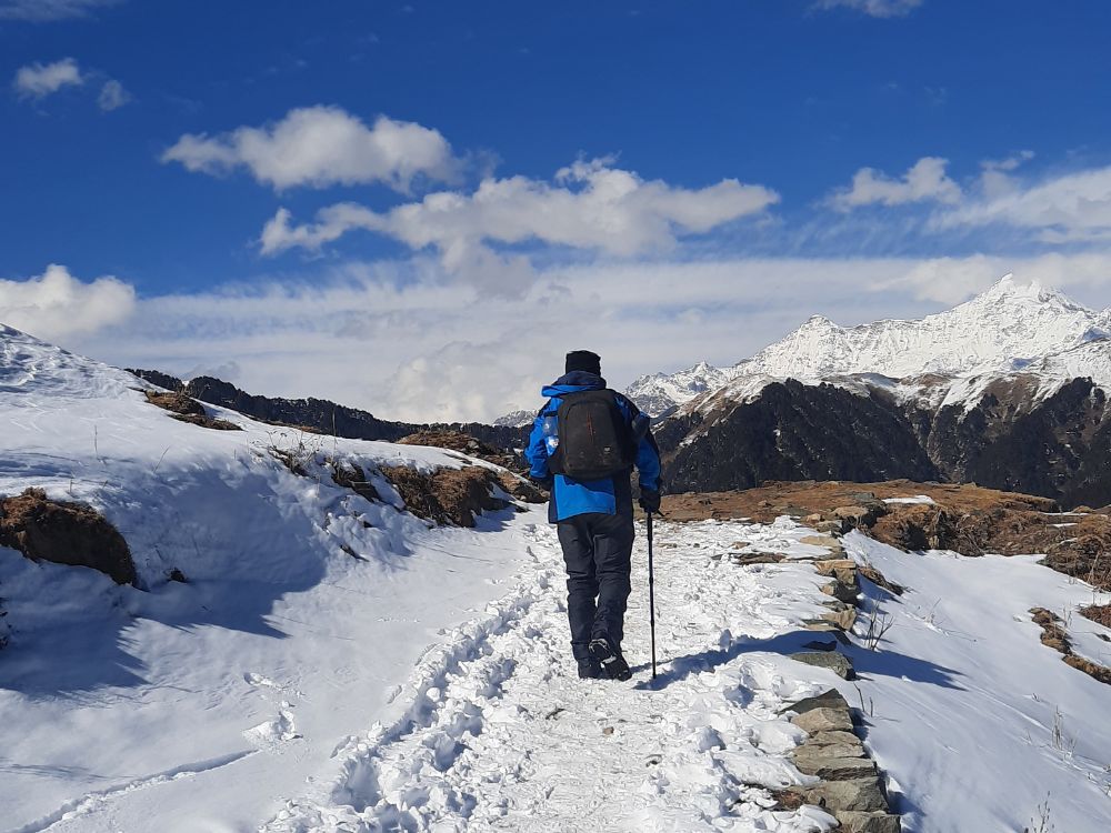 Dayara Bugyal Trek