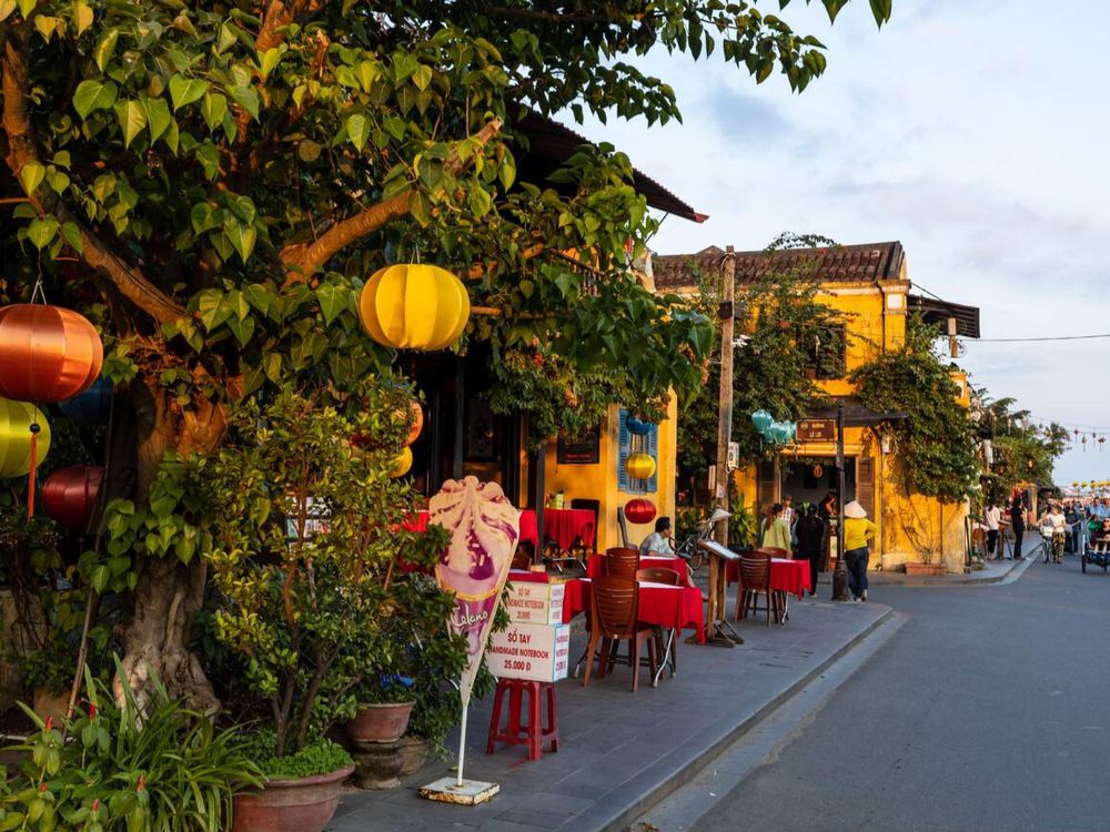 The old city of Hoi An with the traditionell lanterns