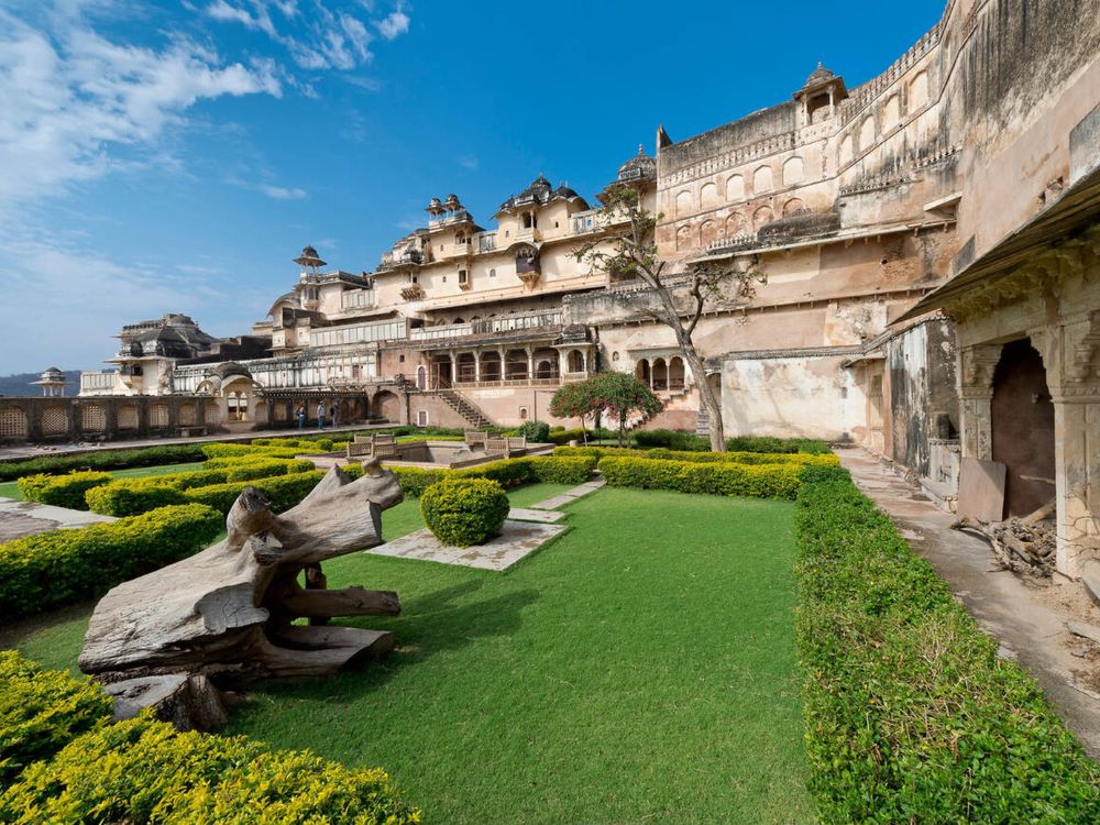 Palace gardens, Taragarh Fort