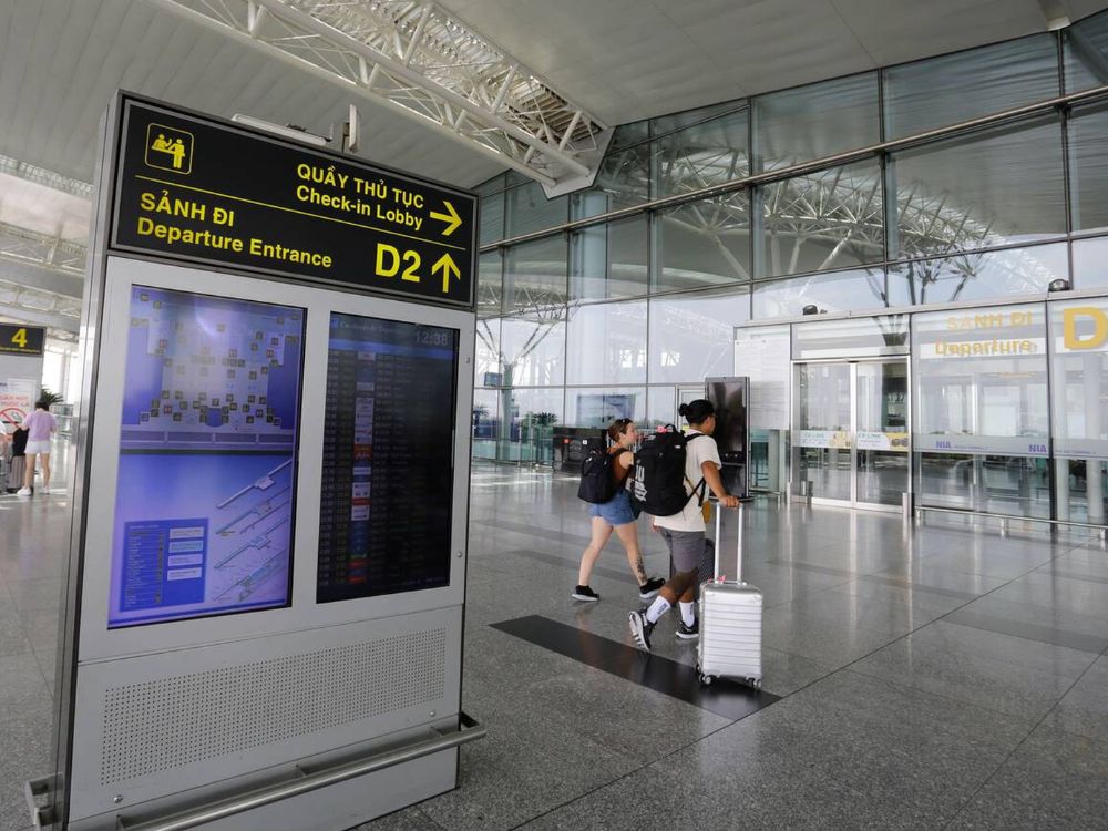 Entrance to the departure terminal at Noi Bai International Airport