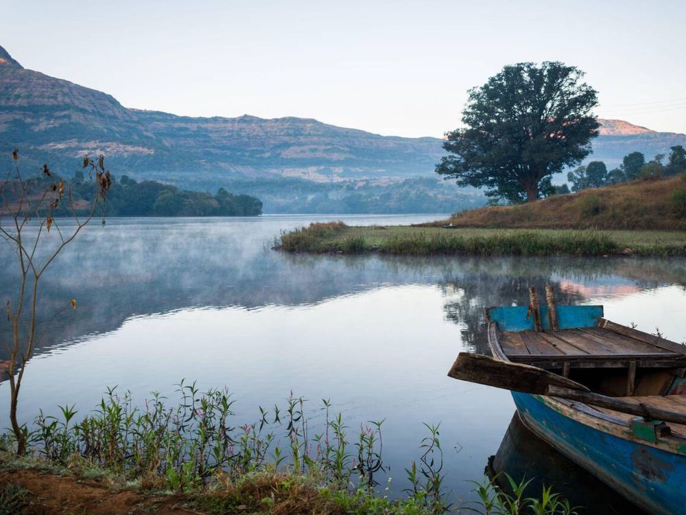 Arthur lake Boating- best activity in maharashtra tour from mumbai