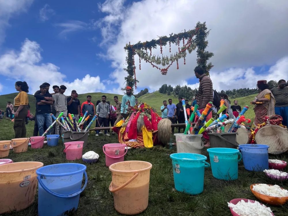 People enjoying the butter festival, locally called Anduri Utsav